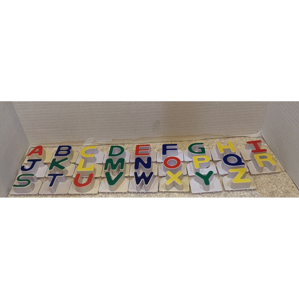 Leap Frog Fridge Phonics Upper Case Magnetic Letters 26 Replacement Complete GUC